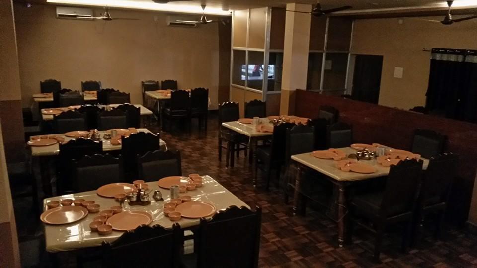 Hotel Bhammars Balangir ภายนอก รูปภาพ